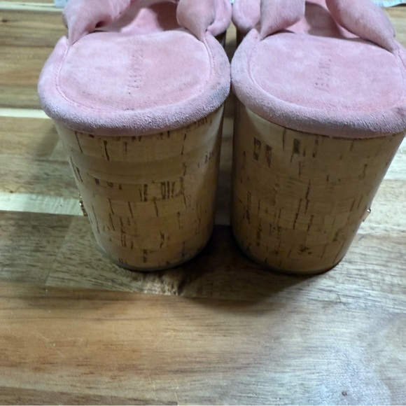 Veronica Beard Gabby Platform Cork Wedge Thong
Sandal in Dragonfruit Pink Size 8 - Picture 8 of 10